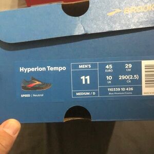 Brooks Hyperion Tempo Men's Running Shoes - sz 11 - unworn